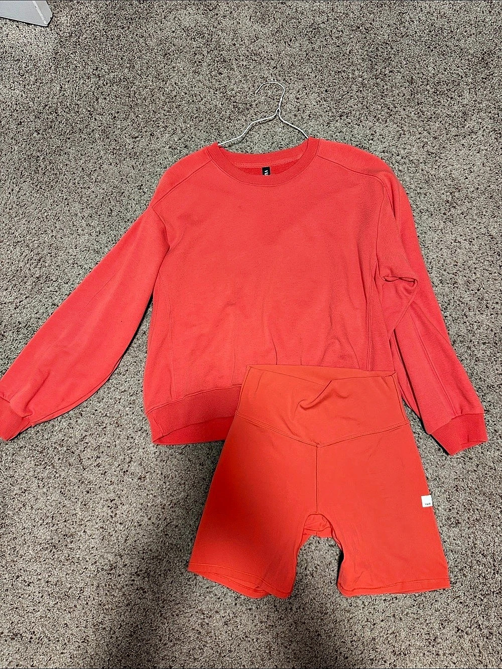 Vuori XS Sweatshirt & Small Shorts Set in Coral